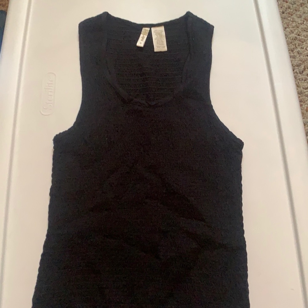 size small black tank
